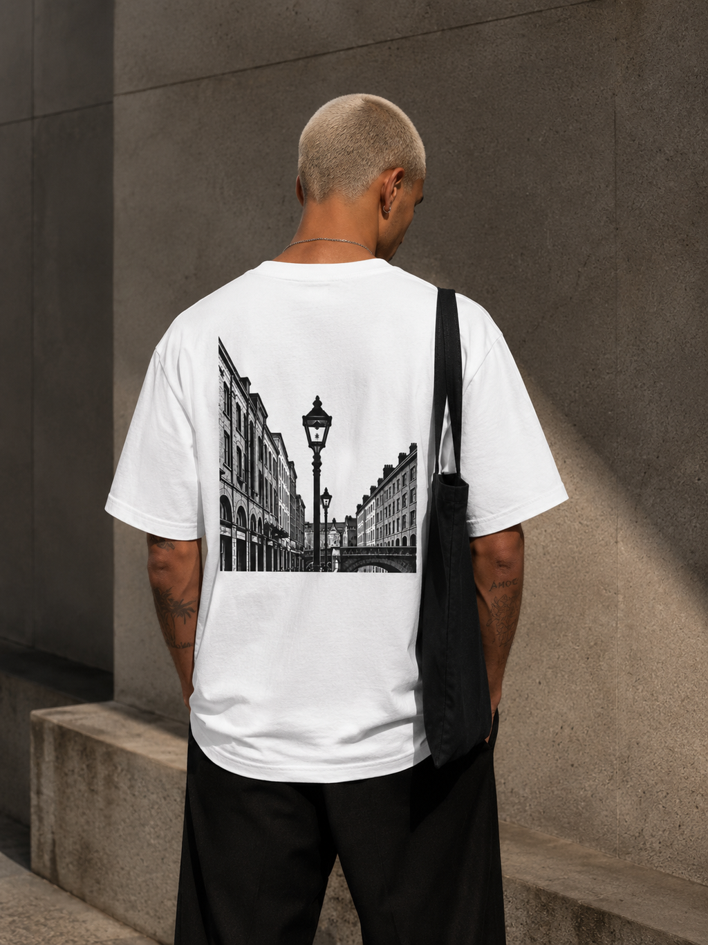Manchester Vintage city -  Unisex Heavyweight T-Shirt